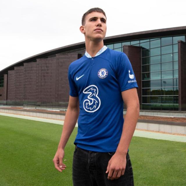 乐竞体育APP-切尔西官宣签下19岁小将 “意大利兰帕德”来了？